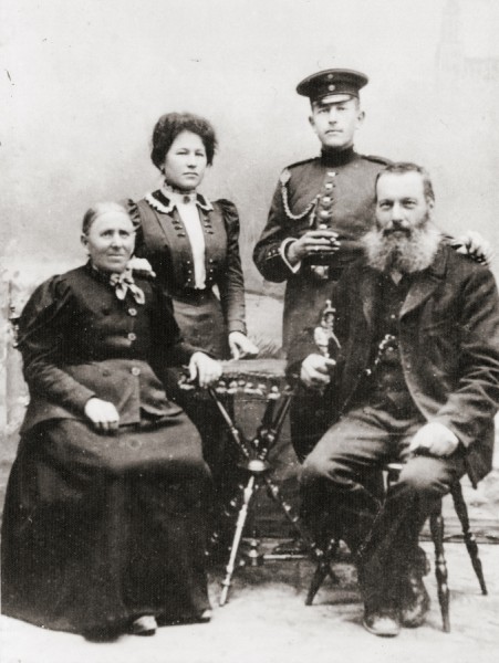 Familienbild.jpg
