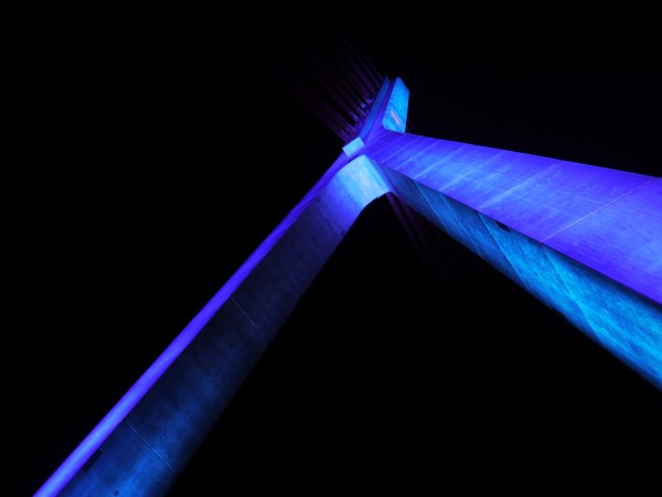 pylon.JPG
