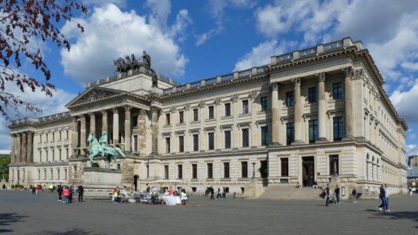 P1020419bs.JPG