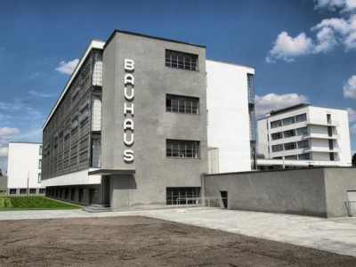 23497_weimar_das_bauhaus_walter_gropius___in_dessau.jpg