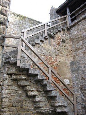 Treppenaufgang zur Stadtmauer in Rothenburg.jpg