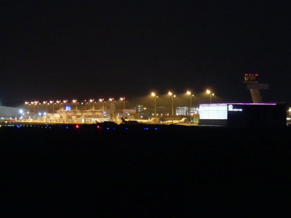 Flughafen 2.jpg