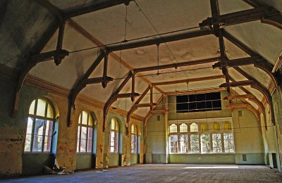 Saal im Badehaus.jpg