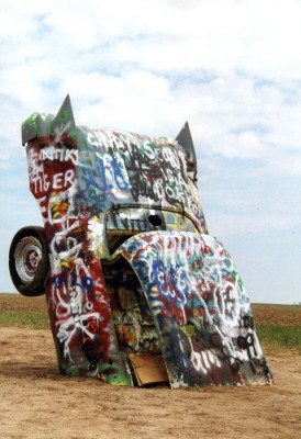 1999_06_24 Route66 Texas Amarillo Cadillac Ranch3_s.jpg