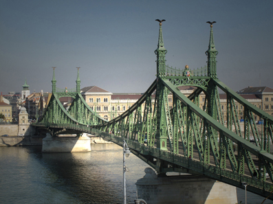 +00 3a friedensbrücke budapest.jpg