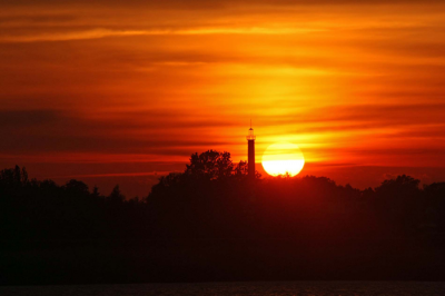 sonnenuntergang.png (244.43 KiB) 8006 mal betrachtet sonnenuntergang.png