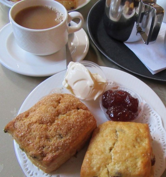 cream tea899.jpg