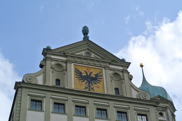 Rathaus Augsburg Zirbelnuss.JPG