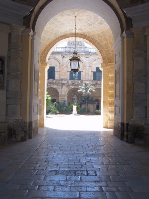mini-S4300108_Valletta_State Rooms.jpg
