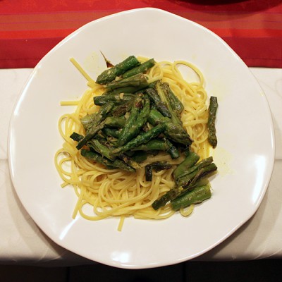 Grüner_Spargel.jpg