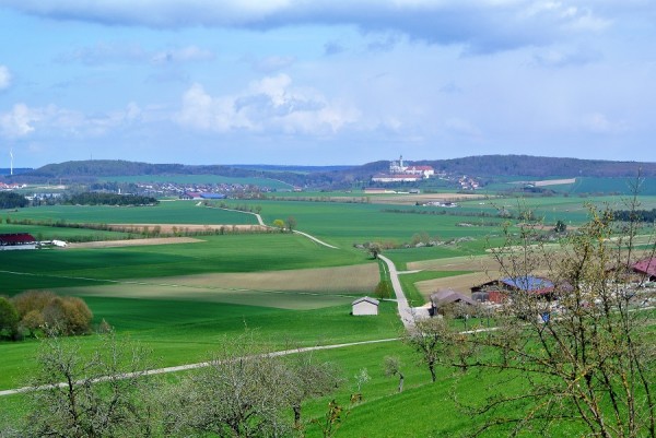 Blick auf Kloster.JPG