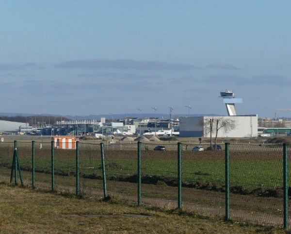 Flughafen 1.jpg