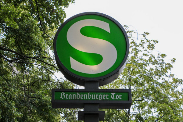 S.jpg