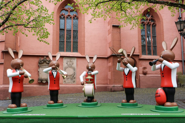 Osterhasenkapelle_Michelstadt.jpg