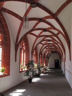 Nikolaus_Hospital.jpg