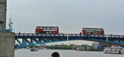 Londoner rote Busse.JPG