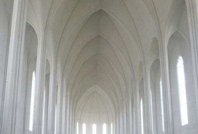 Hallgrimskriche Reykjavik klein.JPG