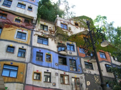 Hundertwasserhaus.jpg