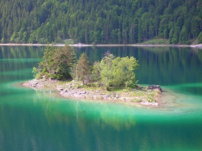 Eibsee Insel.jpg