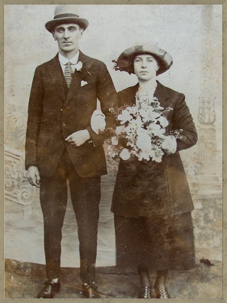 parents 1915.jpg