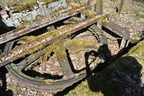 Schatten Kalksteinwerk.JPG