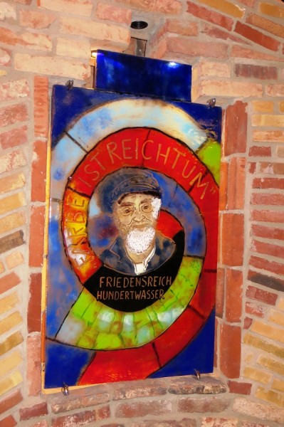 IMG_9349 hundert 2.jpg