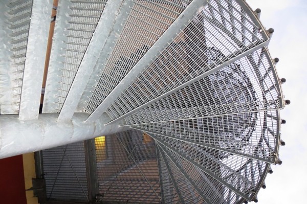 IMG_4490 Treppe von unten.JPG