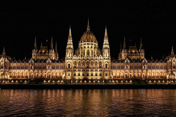 Parlament_Budapest.jpg