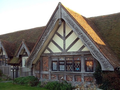 2004-Rottingdean_Tudor Close-grandmother.jpg