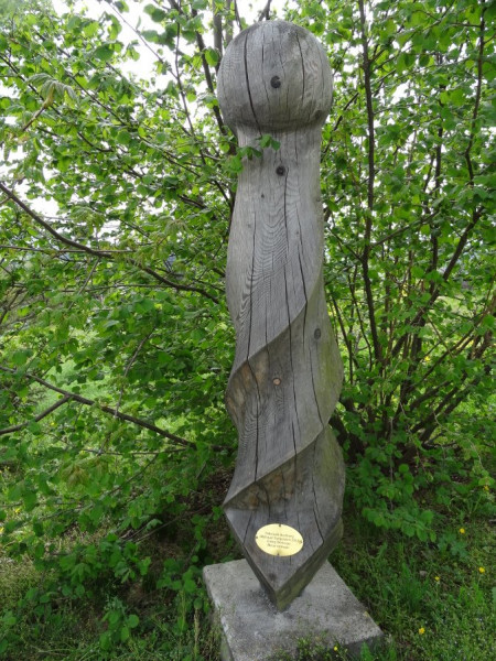 Modernes Kunstwerkv.JPG