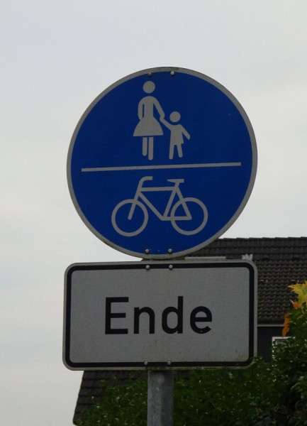 Verkehrsschild DSC02471s.JPG