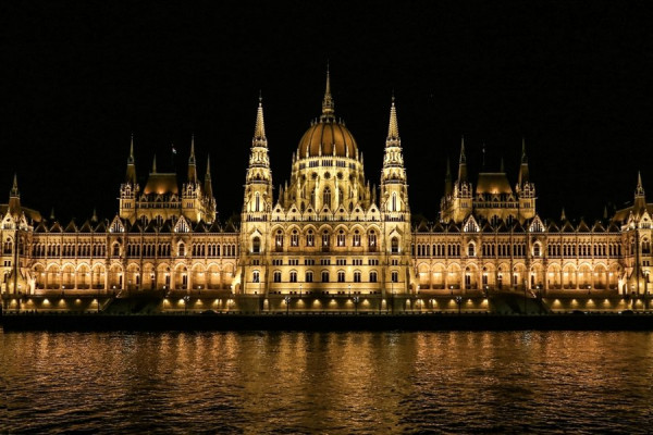 Parlament_Budapest.jpg