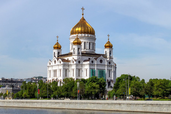 Christ-Erlöser-Kathedrale_Moskau.jpg