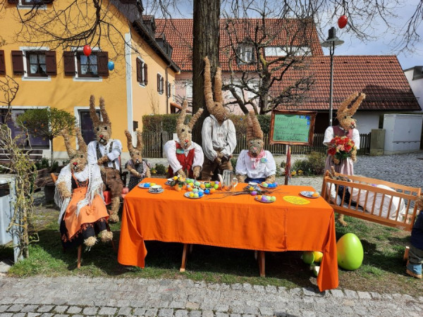 Hasenfamilie Markt Schwaben.jpg