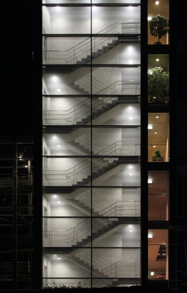 Treppenhaus in Berlin.jpg