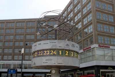 Weltzeituhr_Berlin.jpg
