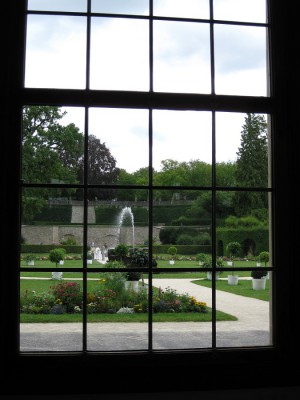 Canon Power Shot E1 F 3.2 BZ 640 ISO 800 BW9.JPG