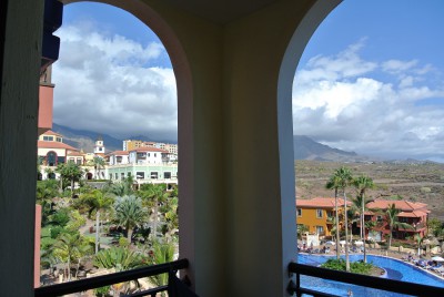 Nikon 1 F 5.6 BZ500 ISO 100 BW10.JPG