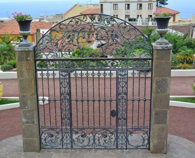 Nikon 1 F 4,5 ISO 100 BW 16 BZ400.JPG