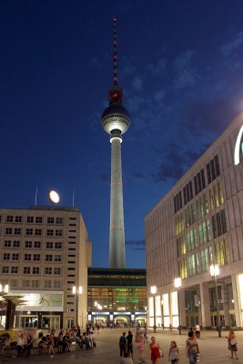 Berlin-Fernsehturm.jpg