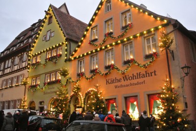 Nikon1 F3.8 BZ30 ISO1600 BW13.JPG