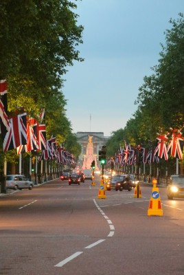 Nikon1 F4.8 BZ60 BW69.JPG